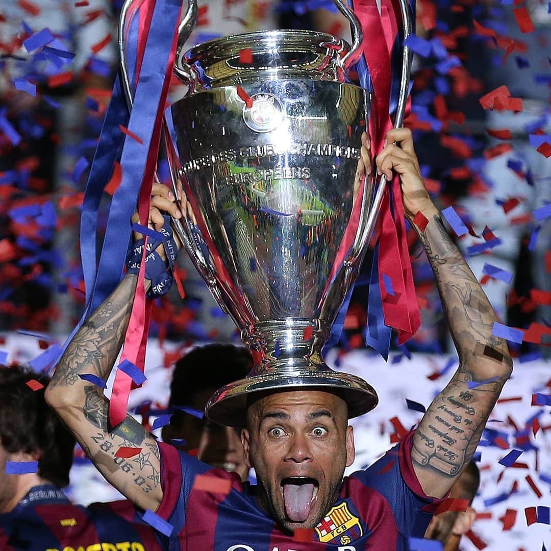 UEFAチャンピオンズリーグさんのインスタグラム写真 - (UEFAチャンピオンズリーグInstagram)「🇧🇷 Dani Alves with that #MondayMotivation 🙌 ⁣⁣ ⁣ UEFA Champions League⁣⁣ 🏆🏆🏆⁣⁣ ⁣⁣ UEFA Super Cup ⁣⁣ 🏆🏆🏆🏆⁣⁣ ⁣⁣ UEFA Cup ⁣⁣ 🏆🏆⁣⁣ ⁣⁣ Club World Cup ⁣⁣ 🏆🏆🏆⁣⁣ ⁣⁣ Spanish Liga ⁣⁣ 🏆🏆🏆🏆🏆🏆⁣⁣ ⁣⁣ Copa del Rey ⁣⁣ 🏆🏆🏆🏆🏆⁣⁣ ⁣⁣ Serie A ⁣⁣ 🏆⁣⁣ ⁣⁣ Coppa Italia ⁣⁣ 🏆⁣⁣ ⁣⁣ Ligue 1 ⁣⁣ 🏆🏆⁣⁣ ⁣⁣ French Cup ⁣⁣ 🏆⁣⁣ ⁣⁣ French League Cup ⁣⁣ 🏆⁣⁣ ⁣⁣ Copa América ⁣⁣ 🏆🏆⁣⁣ ⁣⁣ #UCL」7月9日 0時35分 - championsleague