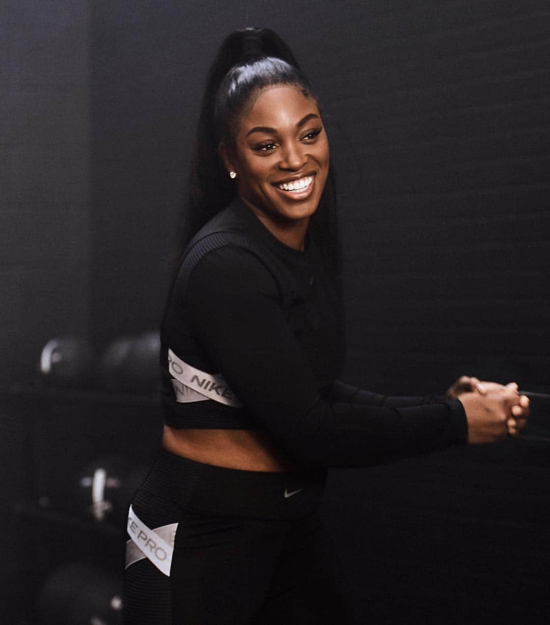 スローン・スティーブンスさんのインスタグラム写真 - (スローン・スティーブンスInstagram)「When I feel comfortable, I feel the most confident 💪🏾 Had fun partnering with @niketraining on the launch of their fall Nike Pro collection. Click the link in my bio to check out the full collection 💫 #TeamNike #NikeTraining」7月9日 0時56分 - sloanestephens