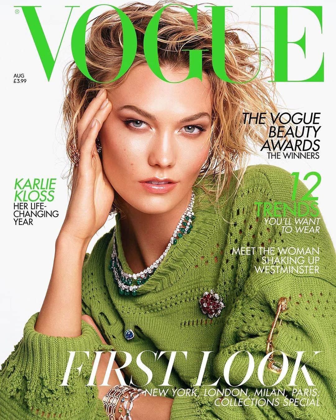 パット・マグラスさんのインスタグラム写真 - (パット・マグラスInstagram)「KISSES FOR KARLIE ⚡⚡⚡ How DIVINE is @karliekloss for her @britishvogue August 2019 cover?! Photographed by the LEGENDARY #StevenMeisel with #MakeupByPatMcGrath, styled by @edward_enninful, hair by @guidopalau and nails by @jinsoonchoi.」7月9日 0時58分 - patmcgrathreal