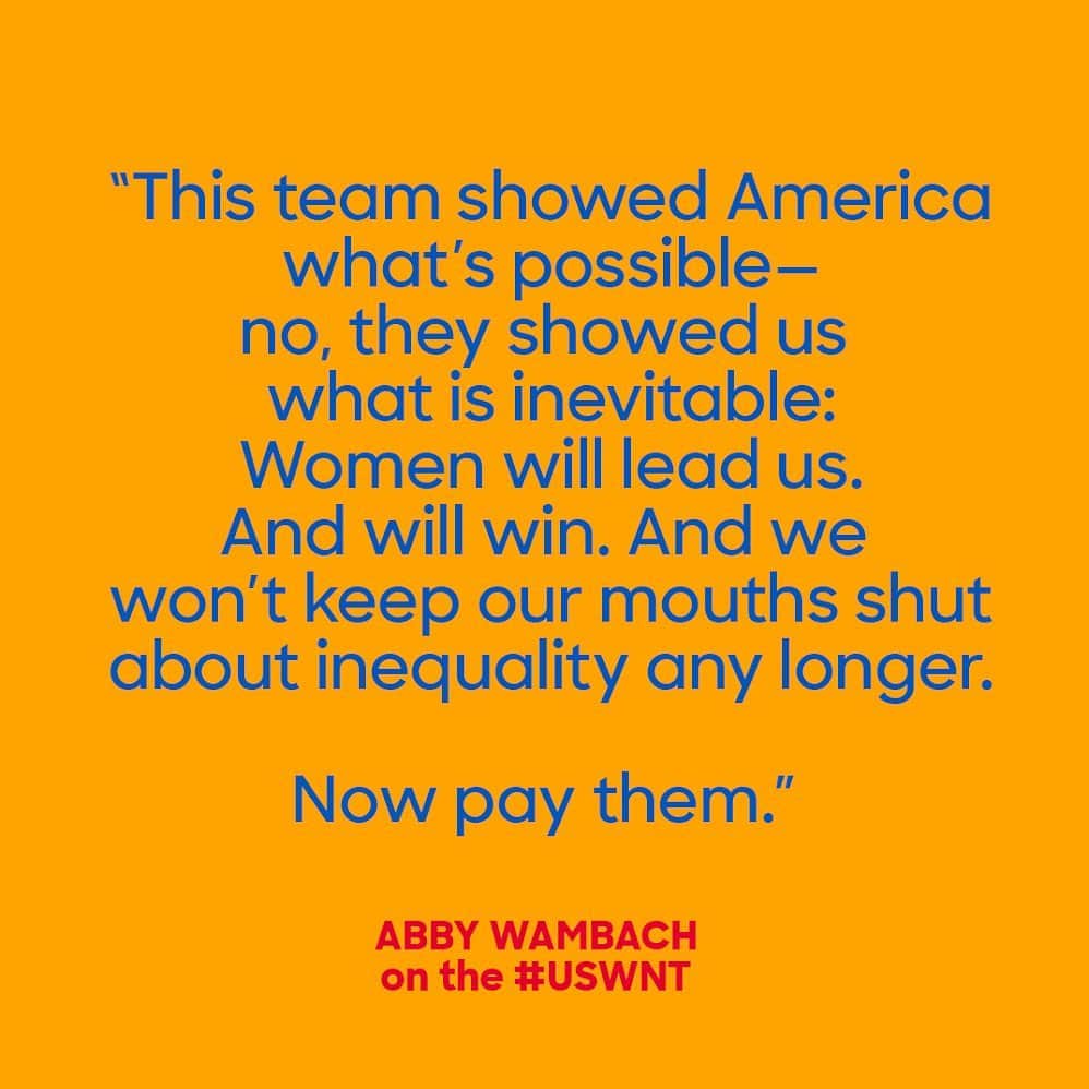 ヒラリー・クリントンさんのインスタグラム写真 - (ヒラリー・クリントンInstagram)「"Now pay them." —@AbbyWambach」7月9日 1時04分 - hillaryclinton