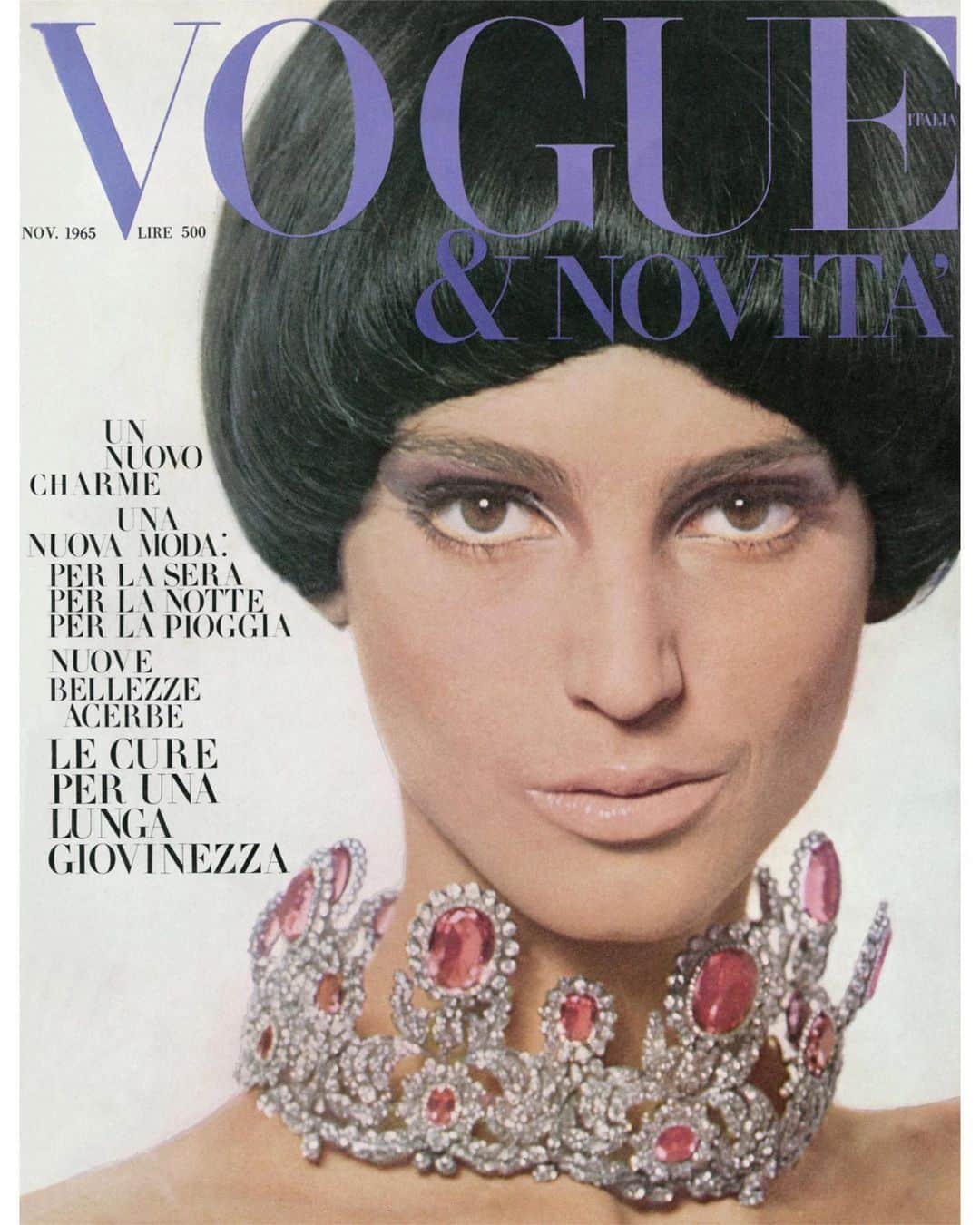 Vogue Italiaさんのインスタグラム写真 - (Vogue ItaliaInstagram)「‘Questo siamo noi’. A walk through our history by @lucykumaramoore in our DNA Issue 🧬 The face of a woman with almond eyes gazing out at you, velvety black eyelashes, glossed-up rose-coloured lips and a hand with elongated baby pink nails held to her neck, all framed by a bright tangerine scarf. This was the first cover of the magazine which soon took the name Vogue Italia, photographed by Irving Penn and with a cover line that enticed readers with an Audrey Hepburn and Givenchy exclusive. This was October 1964 and, at the time, the magazine was still called Novita, having being recently purchased by an expanding Conde Nast. Already, the fortune-telling skills of Vogue Italia – its ability to shape and predict trends – are clear. Read more in our DNA Issue and via link in bio. Benedetta Barzini by Gian Paolo Barbieri, Vogue Italia & Novità November 1965. Kirsten Owen photographed by Steven Meisel, Vogue Italia September 1997. #TheNextChapter #TheDNAissue」7月9日 1時31分 - vogueitalia