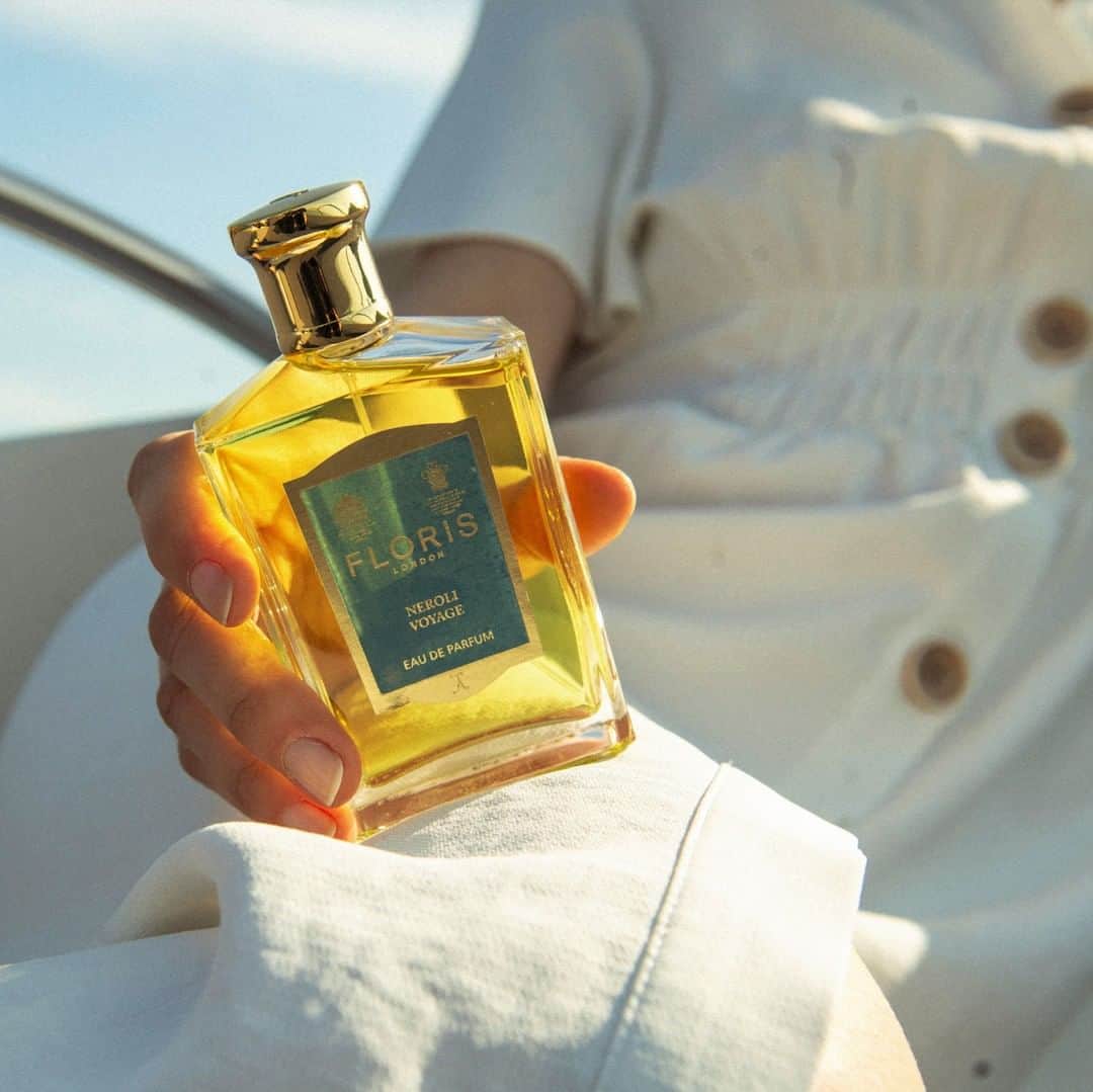 フローリスさんのインスタグラム写真 - (フローリスInstagram)「There’s nothing quite like the freshness of a citrus fragrance on a sunny summer day. #NeroliVoyage #FlorisLondon #Neroli #SummerScent #CitrusScent」7月9日 1時30分 - florislondon