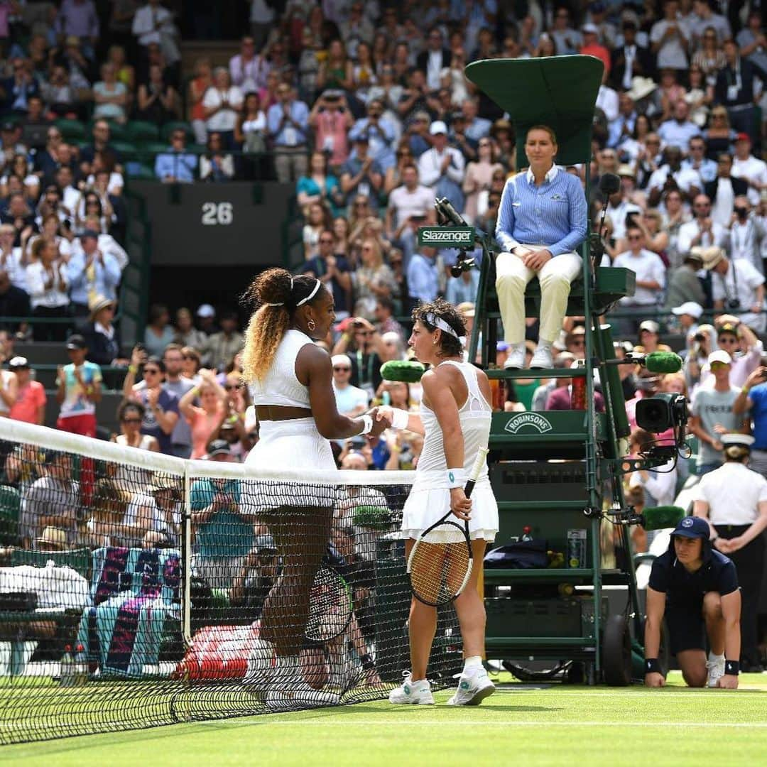 カルラ・スアレス・ナバロさんのインスタグラム写真 - (カルラ・スアレス・ナバロInstagram)「Congrats on your win, @serenawilliams! Well played. ⠀⠀⠀⠀⠀⠀⠀⠀⠀ Hasta el año que viene, @wimbledon. ¡Sigues siendo igual de bonito! 👋🏻🌱 ⠀⠀⠀⠀⠀⠀⠀⠀⠀ #London #GrandSlam #tennis #picoftheday #seeyou」7月9日 1時41分 - carlasuareznava