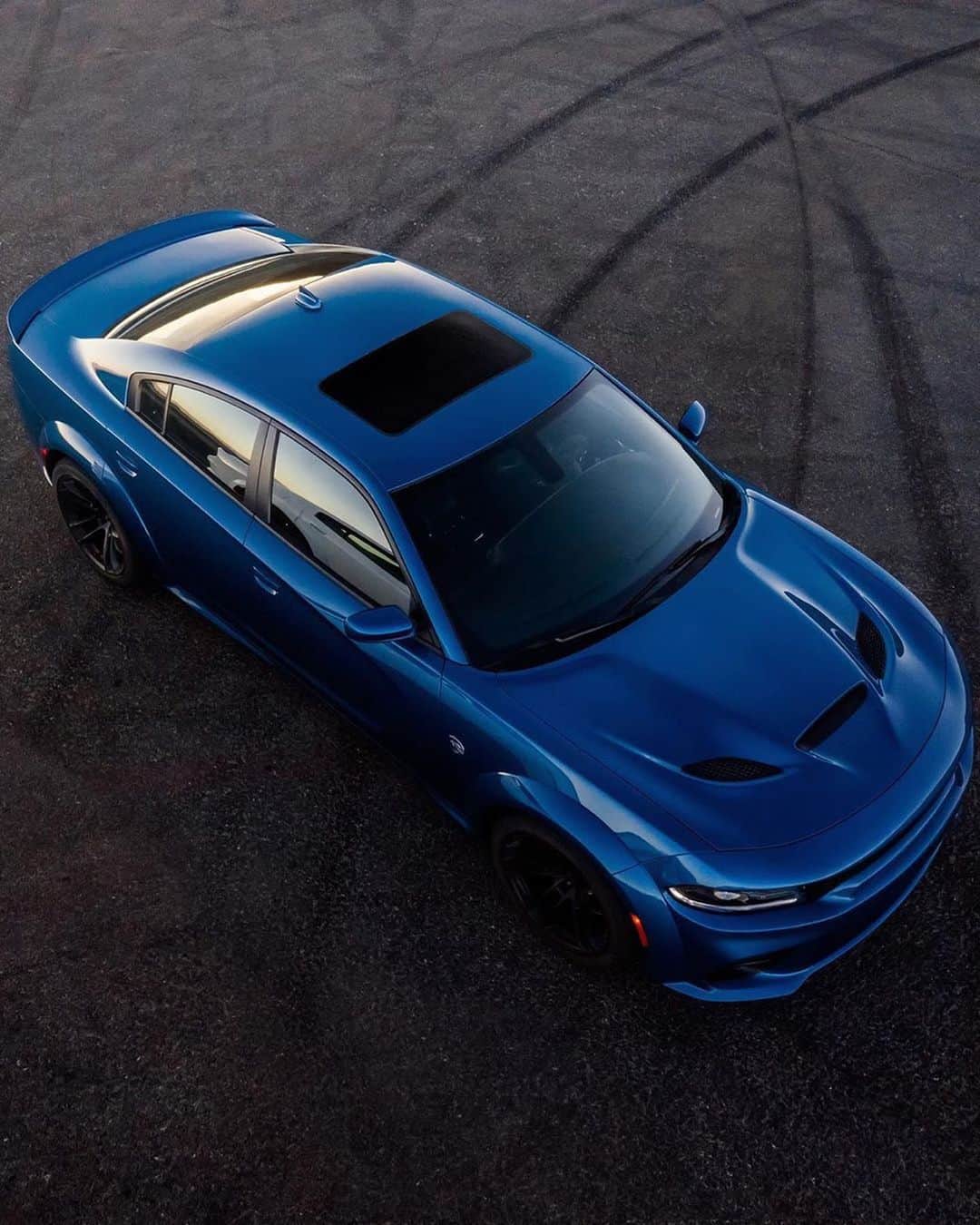 CARLiFESTYLEさんのインスタグラム写真 - (CARLiFESTYLEInstagram)「Name this car ( Wrong Answers only! ) Let’s see what you guys come up with. 😎🤔 #Charger #Widebody #hellcat #carlifestyle」7月9日 1時57分 - carlifestyle