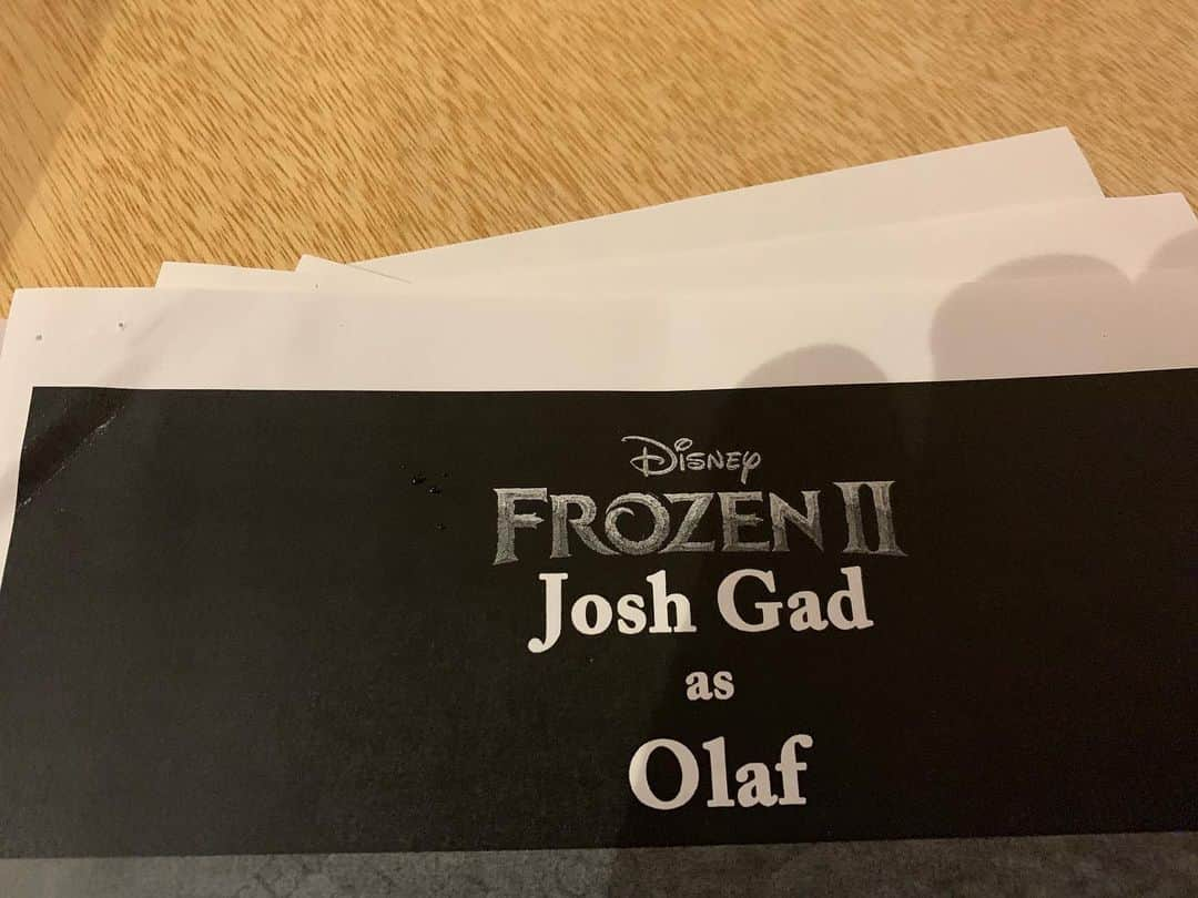 ジョシュ・ギャッドさんのインスタグラム写真 - (ジョシュ・ギャッドInstagram)「Just left what may be my final recording for #frozen2 and I couldn’t be any more excited to share this very special film with you all in four months. 🙏🌨☃️❄️2」7月9日 2時06分 - joshgad