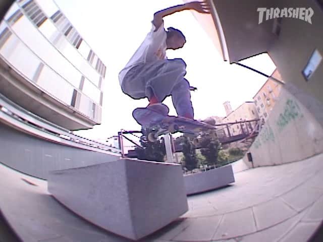 スラッシャーのインスタグラム：「👉🏽 @deeddz in the new @gronze BARCELONA video. Now playing on ThrasherMagazine.com 📡 📹 @bobaj」