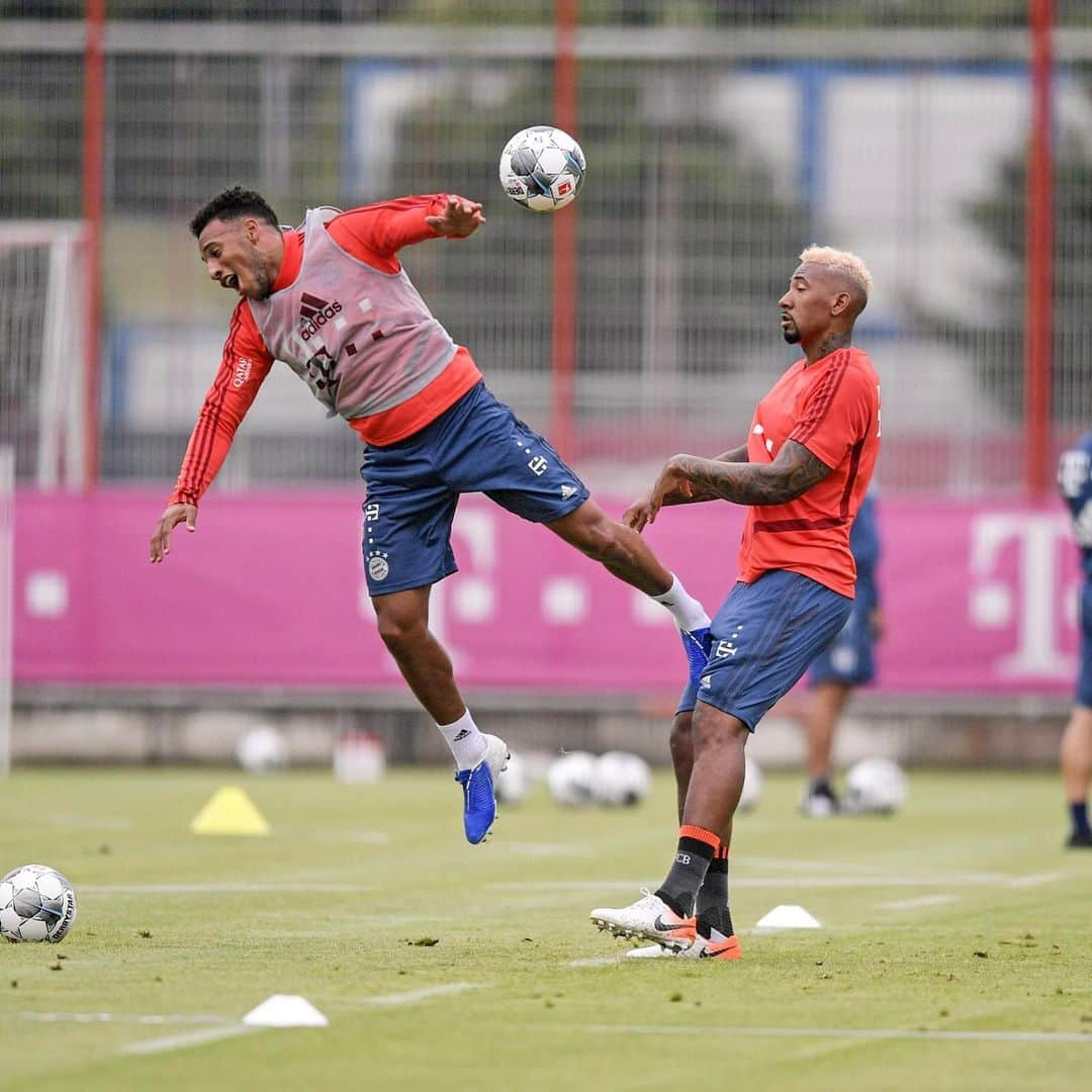 バイエルン・ミュンヘンさんのインスタグラム写真 - (バイエルン・ミュンヘンInstagram)「The boys are back! 🤩💥 . . #FCBayern #MiaSanMia #packmas #futbol #soccer #team」7月9日 3時27分 - fcbayern