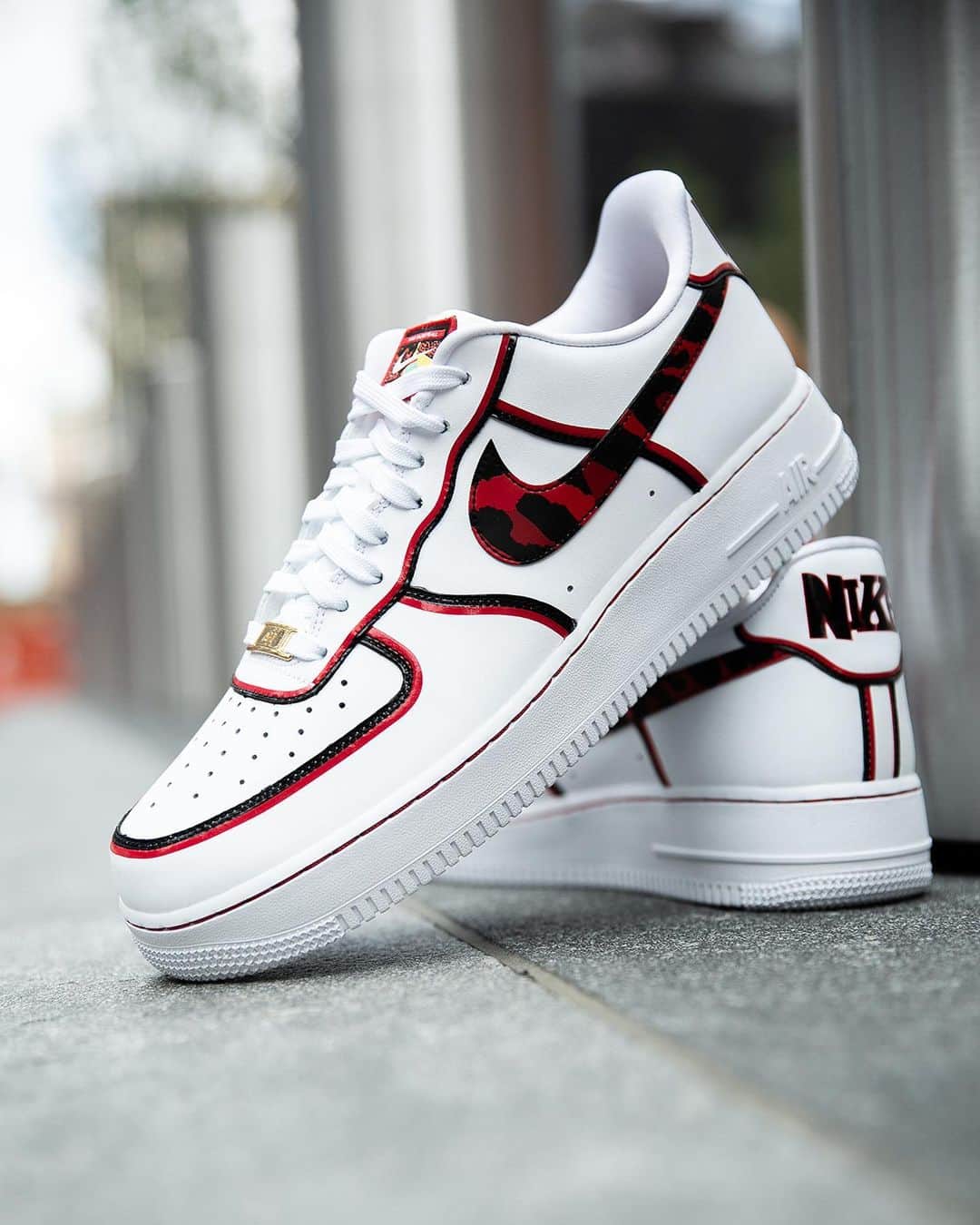 Foot Lockerさんのインスタグラム写真 - (Foot LockerInstagram)「Inspired by The Worm. #Nike Air Force 1 'Dennis Rodman' Available Now, Select Stores」7月9日 3時45分 - footlocker