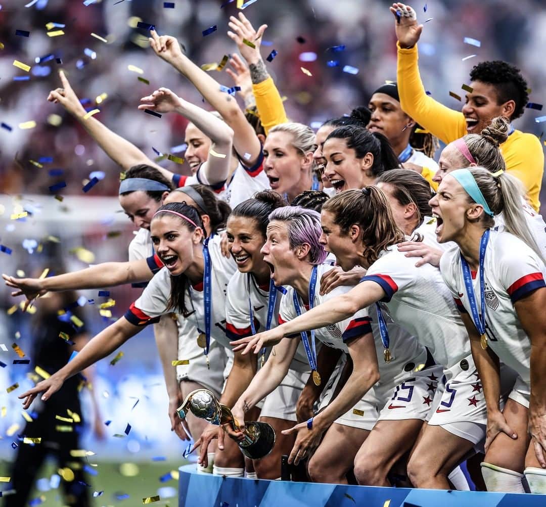 オリンピックチャンネルさんのインスタグラム写真 - (オリンピックチャンネルInstagram)「#USA win again, but #France2019 was a victory for women's football as a whole with the tournament making headlines across the globe. ⚽⁠ ⁠ Hit the link in bio to read our recap of the 2019 FIFA Women's World Cup.⁠ ⁠ #DareToShine #FIFAWWC」7月9日 4時01分 - olympicchannel_x