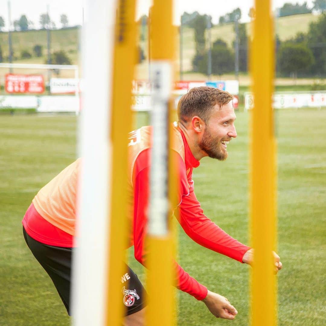 マルコ・ヘーガーのインスタグラム：「#love and #enjoy what you do😍🐐 @fckoeln  #blessed #positivevibes #effzeh #together #team #köln #mh6 #liebedeinestadt #training #camp」