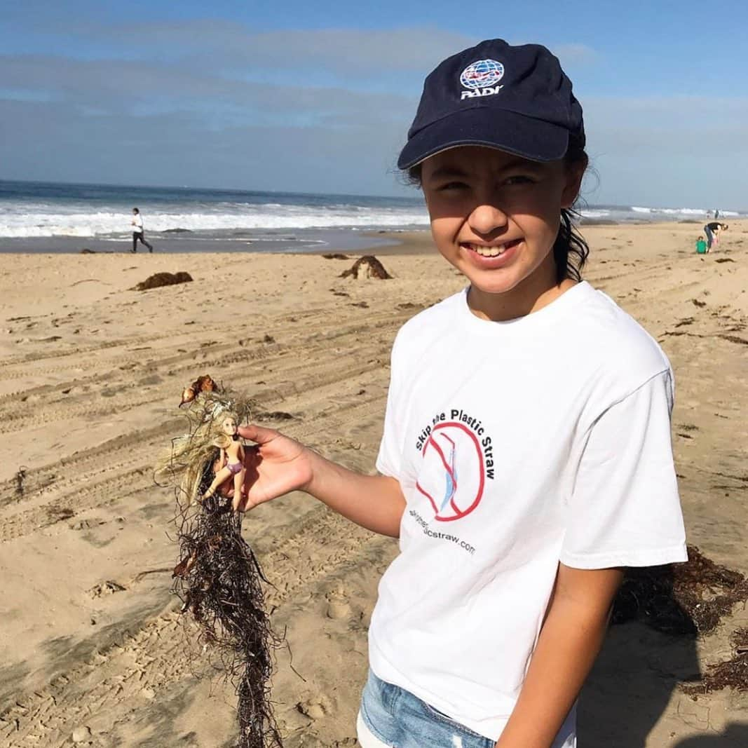 Nia Sioux Frazierさんのインスタグラム写真 - (Nia Sioux FrazierInstagram)「This week’s #RoleModelMonday is 7th-grader Chloe Mei Espinosa who started @skiptheplasticstraw, a campaign dedicated to reducing the use of single-use plastic straws. Skip The Plastic Straw stemmed from Chloe’s sixth-grade project, where she was asked to create something based off of a passion of hers. From this, she built her website, and after just one month, Chloe was able to reach her goal of getting 500 people to take the pledge and save the oceans. Now Chloe is taking on other projects that can help spread her message and encourage many to skip the plastic straw. Congrats Chloe for sticking to your passion and helping to save the world’s oceans!」7月9日 4時39分 - niasioux