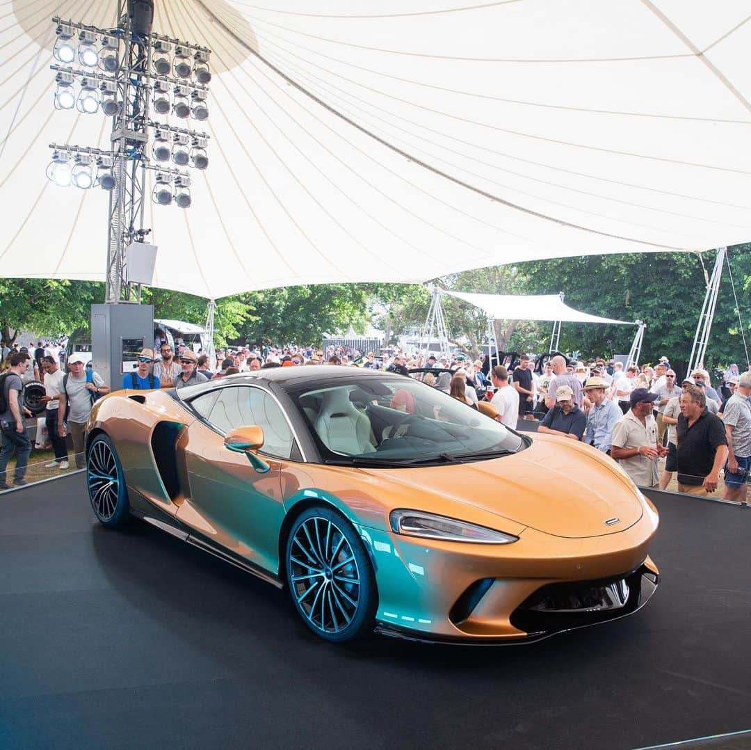 McLaren Automotiveさんのインスタグラム写真 - (McLaren AutomotiveInstagram)「The McLaren GT, taking centre stage at @fosgoodwood after making its public debut. Did you visit the McLaren stand to see it in person?」7月9日 4時53分 - mclarenauto