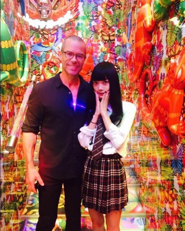 阿知波妃皇のインスタグラム：「🥺I have appeared to his music video. I hope to see you again.  #ironman #avengers #guypearce」
