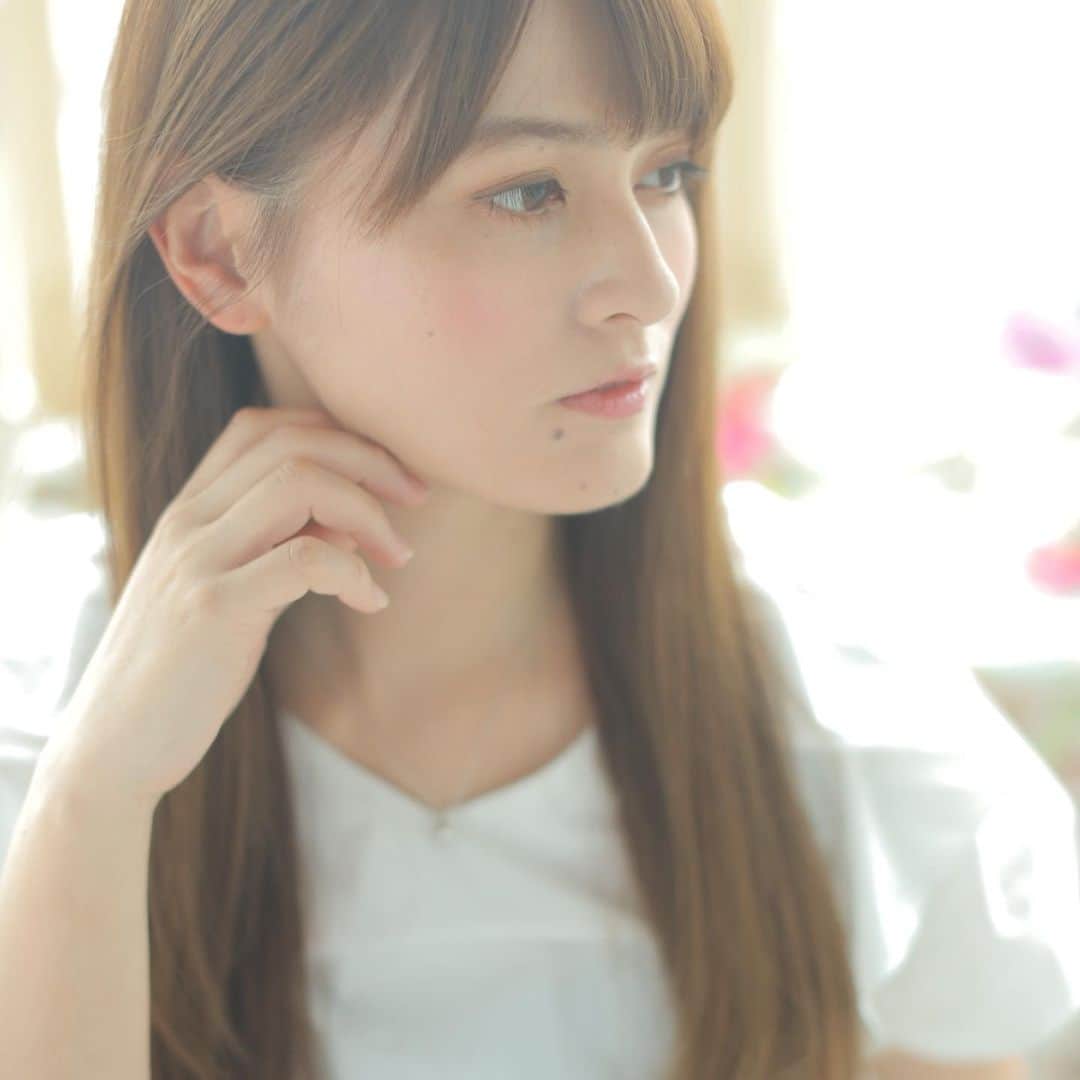 奥山夏織さんのインスタグラム写真 - (奥山夏織Instagram)「久しぶりに#サロン撮影 のデータをいただいたので載せます😊 先日美容室#allure さんの撮影をしてきました💓 ・ ふわふわに撮影していただけて嬉しい😊✨ストレートも載せてます✨ @allure_shu さんの作品です♪ ・・・ #salonmodel #salon #model #サロンモデル #サロモ #撮影 #サロン撮影 #longhair #ロングヘア #hairstyle #hairmodel #ヘア撮影 #サロン #ヘア #instahair」7月9日 15時45分 - okuyama_kaori