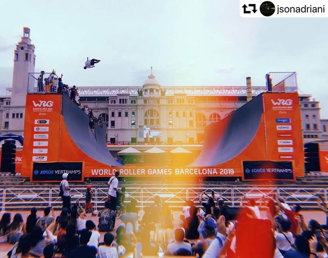 安床武士のインスタグラム：「Everything was best moment✨ Thank you!! @goodskates_inc  @usdskates  @canamonroad_japan  @lzbn_official  @papasu1048  #WRG2019 #barcelona #usdskates #usdaeon #aeon72 #goodskates #papasu #senaramp #deeport #virusjapan #inlineskate #rollerblading #keeprolling #インラインスケート #ローラーブレード #takeshiyasutoko #安床武士 ・ #repost @jsonadriani ・・・ A Childhood dream just came true. Had the pleasure to see @takeshiyasutoko skating yesterday. He literally flies over thet cooping  #bladevert #smokecrackbladevert」