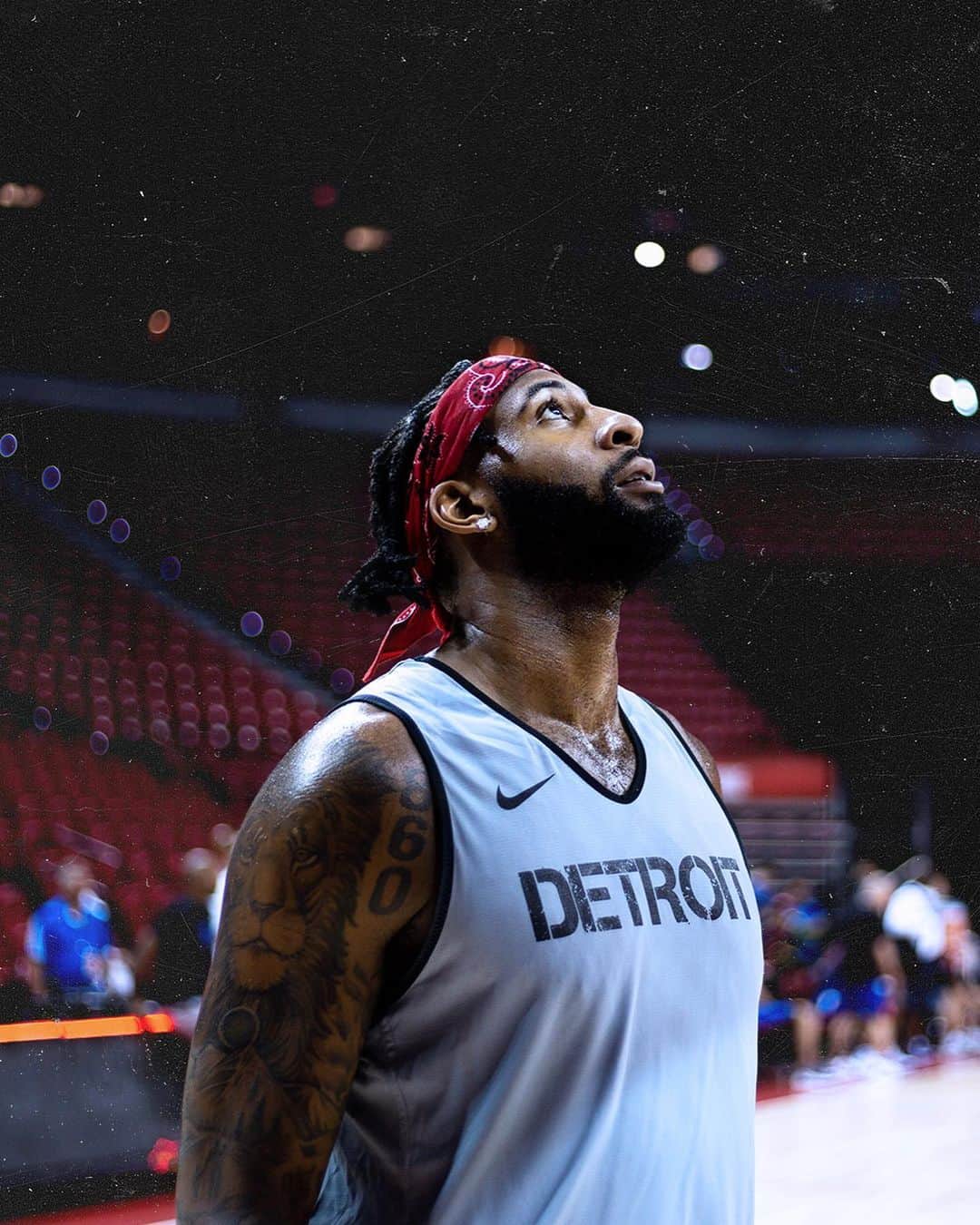 アンドレ・ドラモンドのインスタグラム：「No place to go but up.  #DaysWithDre 860🖤 📸: @tailz.jpg」