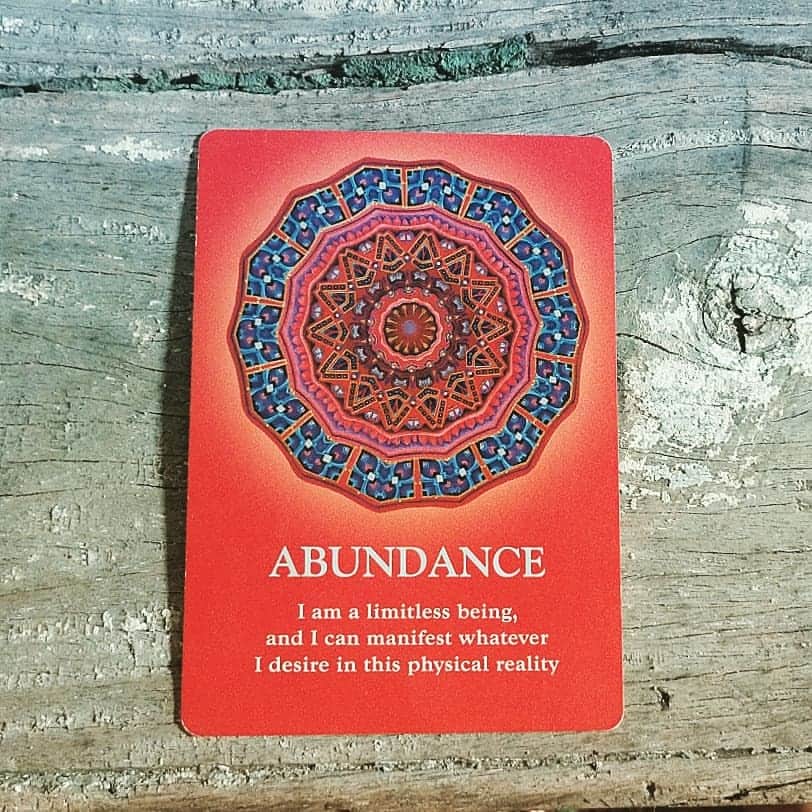 キャサリン ミッシェルさんのインスタグラム写真 - (キャサリン ミッシェルInstagram)「Card of the Day #wisdom #vibrant #grace #grateful #yes #om #shanti #lakshmi #nature #mahalo #spirited #yogi #breath #abundance #beingofservice #be #iam #mantra #manifestation #share #ohana #soul #merci」7月9日 7時17分 - catherinemichiels