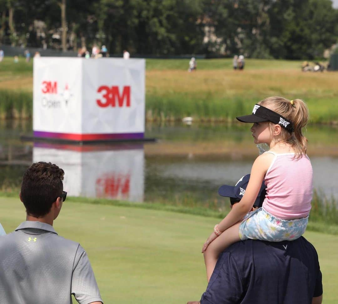 3M（スリーエム）さんのインスタグラム写真 - (3M（スリーエム）Instagram)「At the inaugural @3mopen, we witnessed amazing golf right here in our own backyard. Your presence here made an even greater impact: improving lives throughout Minnesota. #GolfThatMatters ⛳️🏆🏌️‍♂️」7月9日 7時28分 - 3m