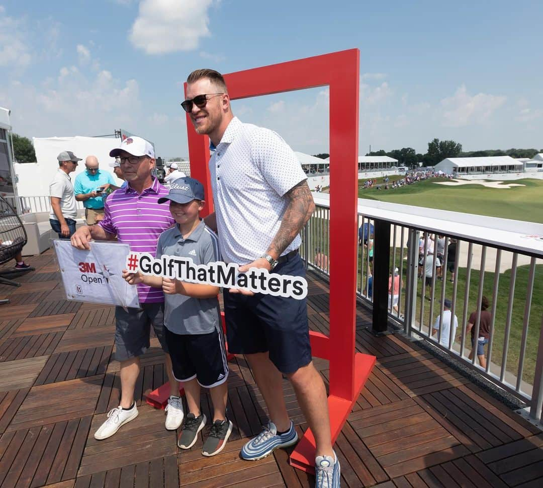 3M（スリーエム）さんのインスタグラム写真 - (3M（スリーエム）Instagram)「At the inaugural @3mopen, we witnessed amazing golf right here in our own backyard. Your presence here made an even greater impact: improving lives throughout Minnesota. #GolfThatMatters ⛳️🏆🏌️‍♂️」7月9日 7時28分 - 3m