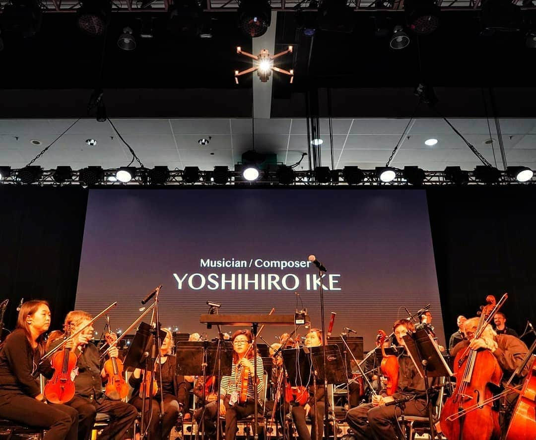 吉松育美さんのインスタグラム写真 - (吉松育美Instagram)「Legendary japanese composer, Yoshihiro Ike was the main event at @animexpo in LA!! . . Fans came from all over the world to see him perform.🎵🎼🎵🎼 . 日本を代表するコンポーザー池頼広さんのコンサートが #ロサンゼルス @animeexpo で開催されました👏🎶 . 会場は池さんのファンでいっぱいで海外で活躍される日本人として本当に尊敬するし誇りに思う１日でした🙏🙌🙌🙌 . . . #animeexpo #ax2019 #losangeles #ikeyoshihiro #anime #japanese #concert #geme #dororo」7月9日 7時46分 - ikumiyoshimatsu