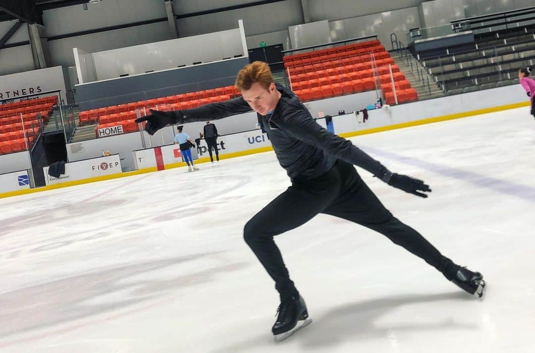 ショーン・ラビットさんのインスタグラム写真 - (ショーン・ラビットInstagram)「This art is always from my heart🥰⛸このアートはいつも私の心から。 . . . . . . . . . . #figureskating  #patinaje  #training  #foodie  #fitfam  #travel  #dance  #myprotein #ootd  #model  #japan  #mensfashion  #アメリカ #フィギュアスケート  #トレーニング  #筋肉  #筋トレ  #笑  #モデル  #イケメン  #ファッション  #コーディネート  #おしゃれさんと繋がりたい  #今日の服  #いいね返し  #インスタ映え  #可愛い  #宇野昌磨  #おはよう #タピオカ」7月9日 8時02分 - seanrabbitt