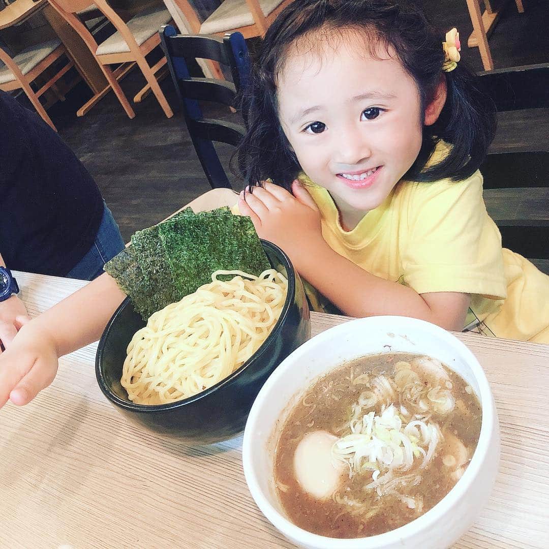 norimotoさんのインスタグラム写真 - (norimotoInstagram)「可愛いお客様が食べにきてくれました 👼 ありがとうございまーす😊🍜 #ラーメン頂 #中板橋 #つけ麺 #ラーメン #ラーメン女子 #お酒もあるよ」7月9日 8時44分 - itadaki_noodle
