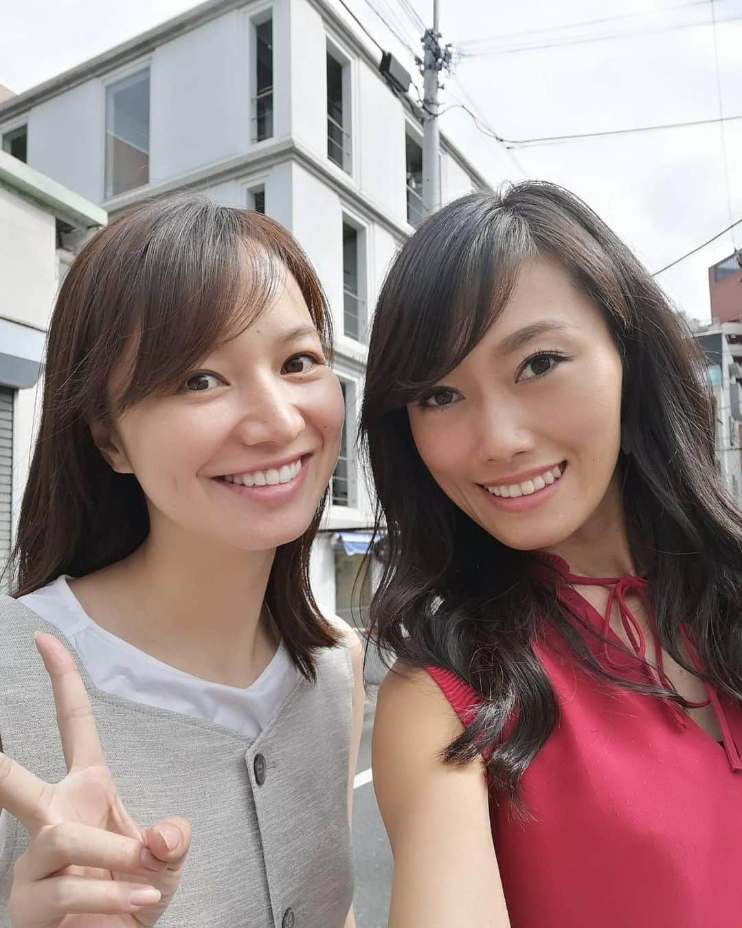 三枝こころさんのインスタグラム写真 - (三枝こころInstagram)「塩田さん @mikiko_shiota とランチ🍴 今年の試合のこととか色々聞いてきました⛳️ 練習しないでもゴルフが上手い秘訣だったり(笑) 今ゴルフしてない私にとって、産後のラウンドは不安しかありませんが…長年やってきたことは体が覚えてるから大丈夫って❤️ 塩田さんの子猫にも会ってきたよ☺️ 人懐っこくてビックリしたよ。 いつも猫ちゃんにはシャーとかプイってされるけど、玄関入った瞬間から懐いてくれて可愛かった✨ #ゴルフ女子 #競技ゴルファー #子猫 #ランチ #練習 #instagolf #癒し」7月9日 8時53分 - kokoro_golf