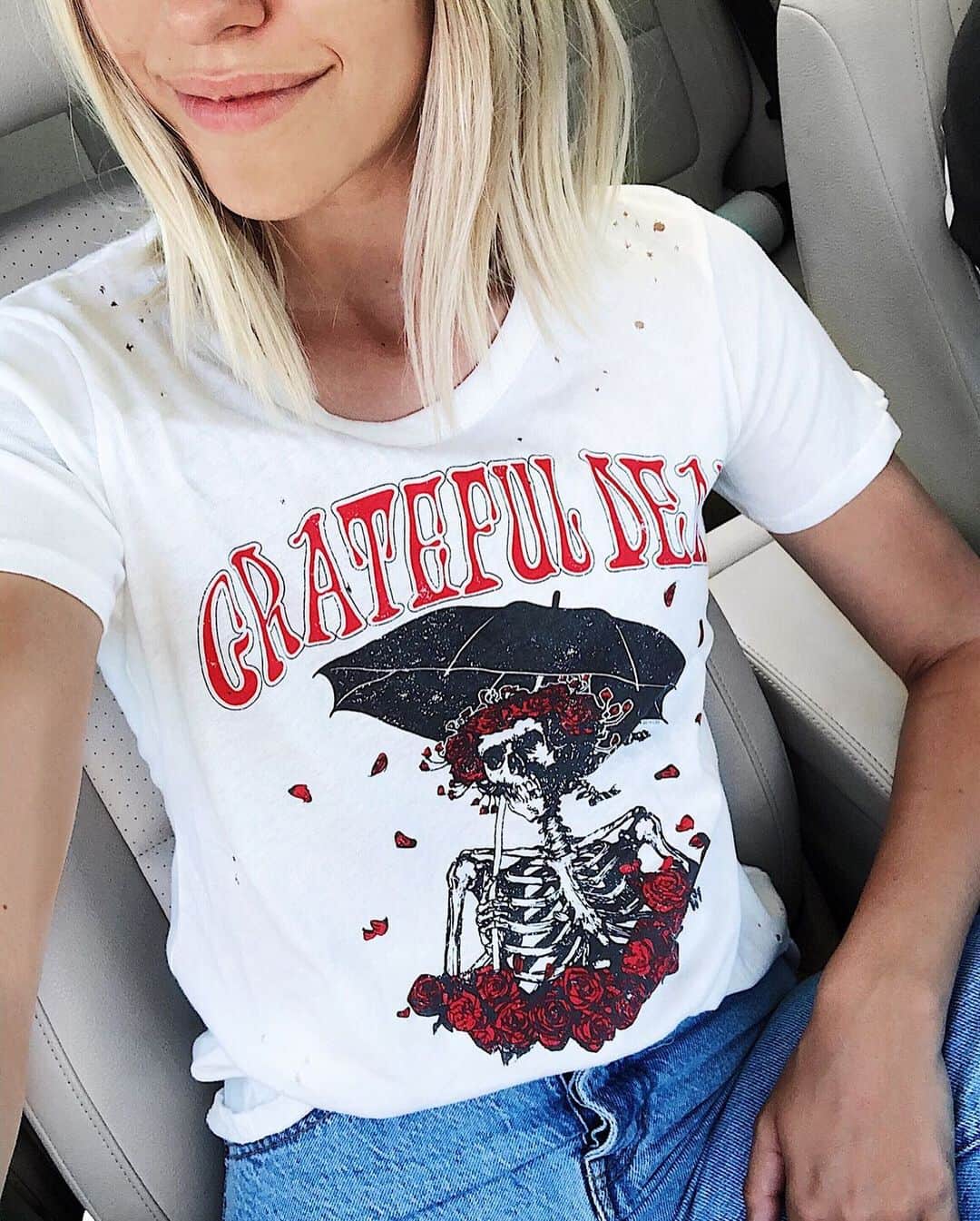 チェイサーのインスタグラム：「graphic tee goals🎶⚡️ #chaserbrand #graphictee」