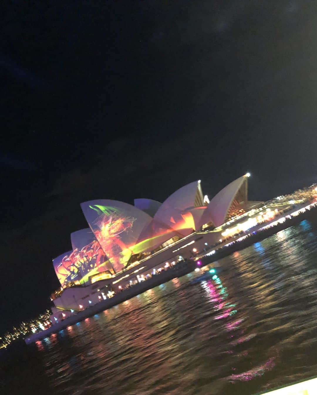 古都かなさんのインスタグラム写真 - (古都かなInstagram)「オーストラリア🇦🇺シドニー🐨💕 えりこに会いに1人で行きました❣️ シドニーは初めてだったから何もかも新鮮で楽しすぎた☺️えりこありがとう❤️😘😘#女子旅 #Travel✈️ #trip #australia #sydney #operahouse #harborbridge #love #💕」7月9日 9時57分 - kanachanyaai