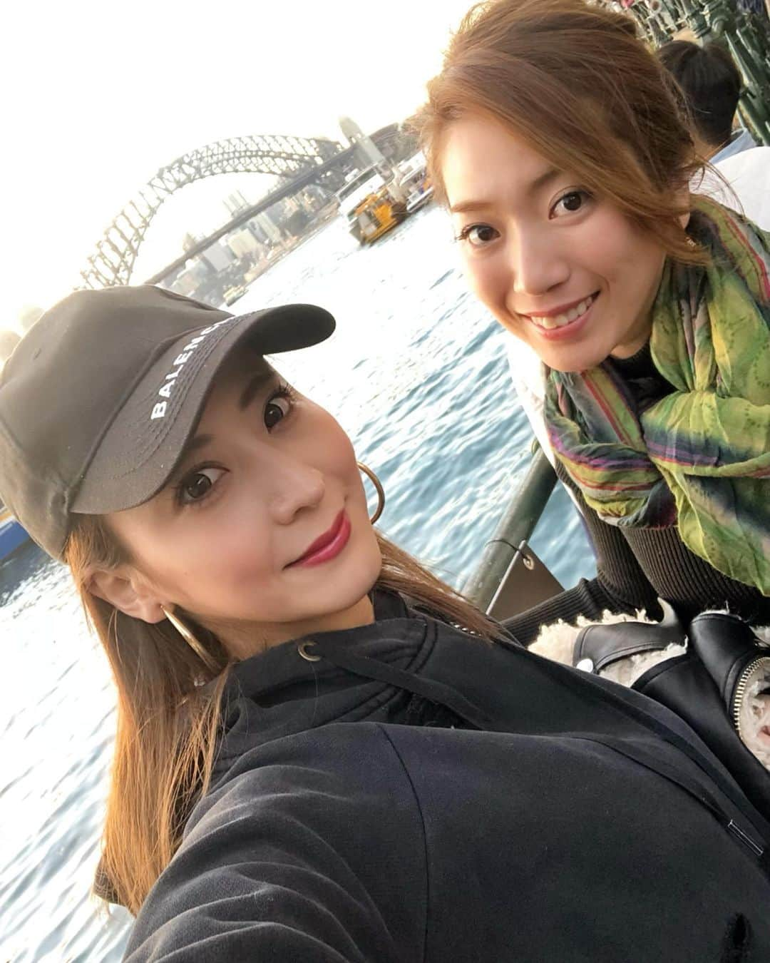 古都かなのインスタグラム：「オーストラリア🇦🇺シドニー🐨💕 えりこに会いに1人で行きました❣️ シドニーは初めてだったから何もかも新鮮で楽しすぎた☺️えりこありがとう❤️😘😘#女子旅 #Travel✈️ #trip #australia #sydney #operahouse #harborbridge #love #💕」