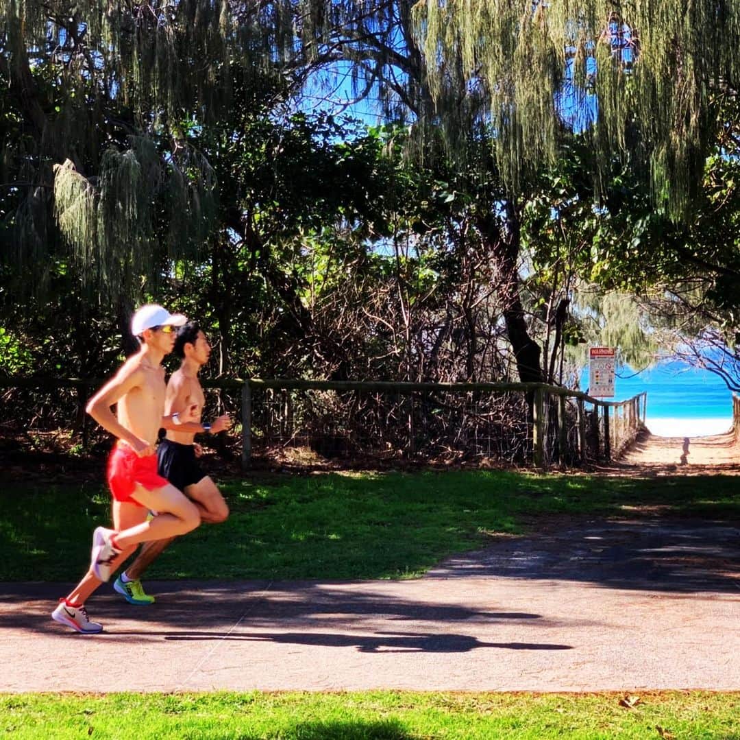 佐藤悠基のインスタグラム：「easy workout🏃‍♀️ #goldcoast#australia#oakley#phiten#nike」