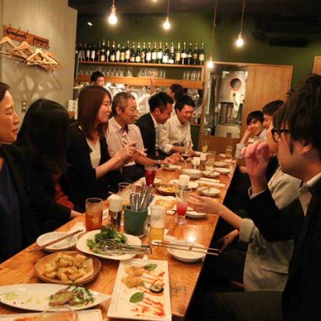 ビアージョ新宿のインスタグラム：「こんにちは、新宿西口のイタリアン＆ワインバル「ビアージョ」です。 ブログ更新しました！ 「納涼会や暑気払い、夏の宴会にはビアージョをご利用ください」 是非ご来店をお待ちしております。 ▼詳しくはこちら▼ https://viagio-shinjuku.com/  #ビアージョ#新宿#イタリアン#バル#居酒屋#送別会#二次会」