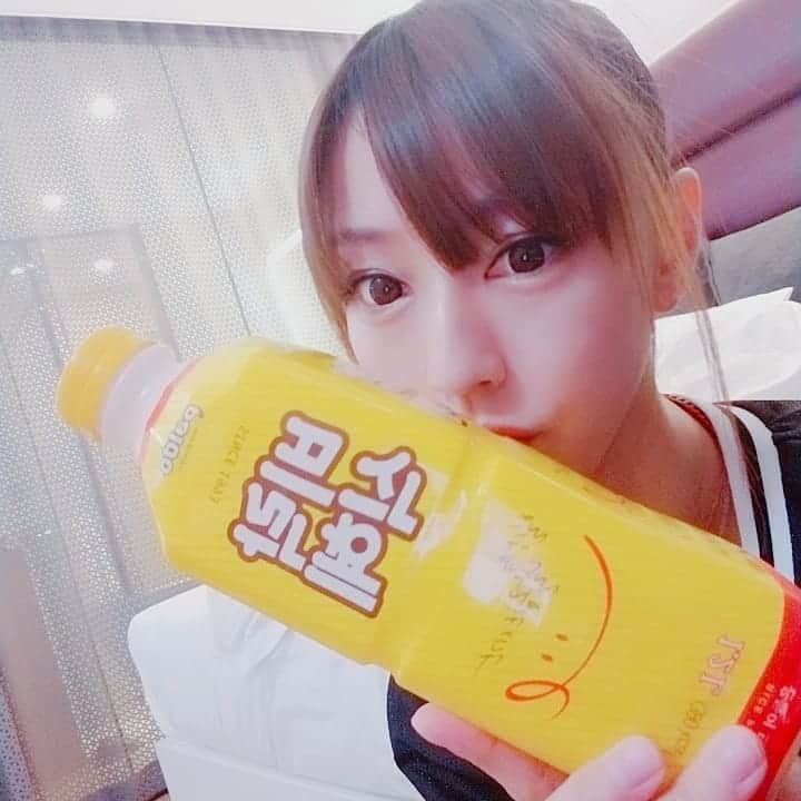 酒井美佳さんのインスタグラム写真 - (酒井美佳Instagram)「韓国のシッケジュースめっちゃ好き😍  #酒井美佳 #MikaSakai #プロボウラー #pleague #MKグループ #festaria #phiten #SSOSIO #DREAMSTADIUMOTA #韓国 #シッケ」7月9日 11時38分 - mika37mika