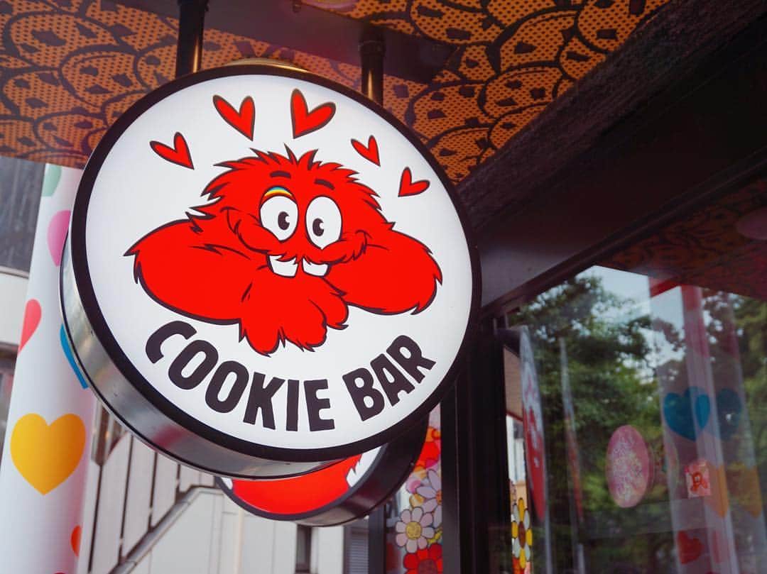 Chikako千佳子さんのインスタグラム写真 - (Chikako千佳子Instagram)「Cookie Bar 🍪 #cookietime #cookiebar #harajuku #原宿 #milkfashion #angelicpretty」7月9日 11時41分 - cindychikako
