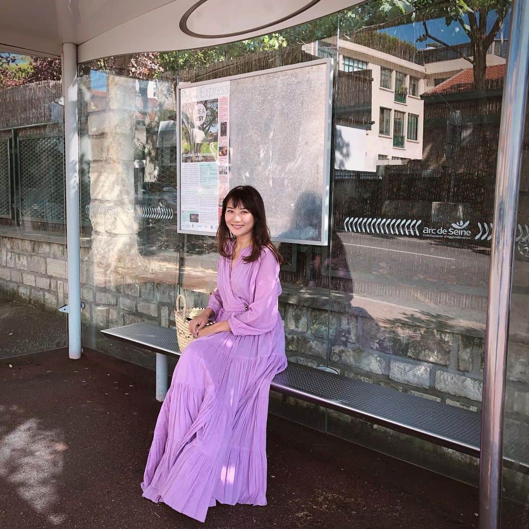 藤崎奈々子さんのインスタグラム写真 - (藤崎奈々子Instagram)「バスとトラムでクロエのお迎え メトロより、窓が大きく景色が見えて綺麗なトラムの方が好き ・ #フランス#パリ#幼稚園#お迎え#一人旅#ヴェルニカ#velnica」7月9日 11時41分 - nanakofujisaki