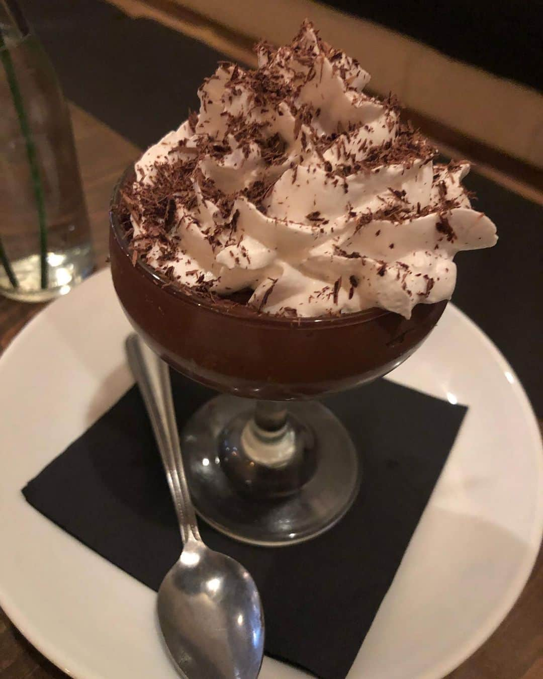 コンスタンス・マリーさんのインスタグラム写真 - (コンスタンス・マリーInstagram)「Oh Vegan Chocolate Mousse, How do I love thee?💕 #MUCHO!!! damn it’s 😋  #MeatlessMonday #Yum #ojai @ojaipub」7月9日 12時17分 - goconstance