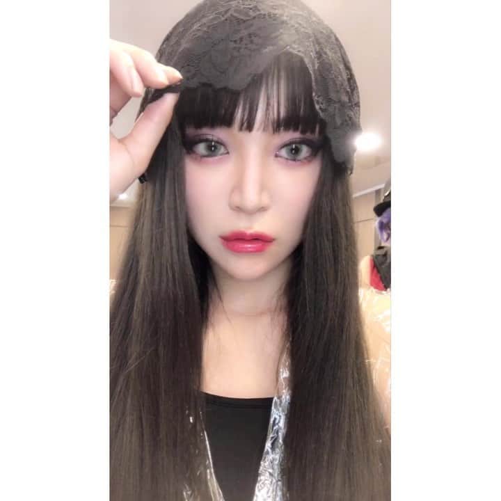 DJ mariennuのインスタグラム：「My stage make💄❤️ 今回kaienとしてだけでは無く、マリエンヌのステージも準備していただいたのですがとても新鮮で面白かった☺️」
