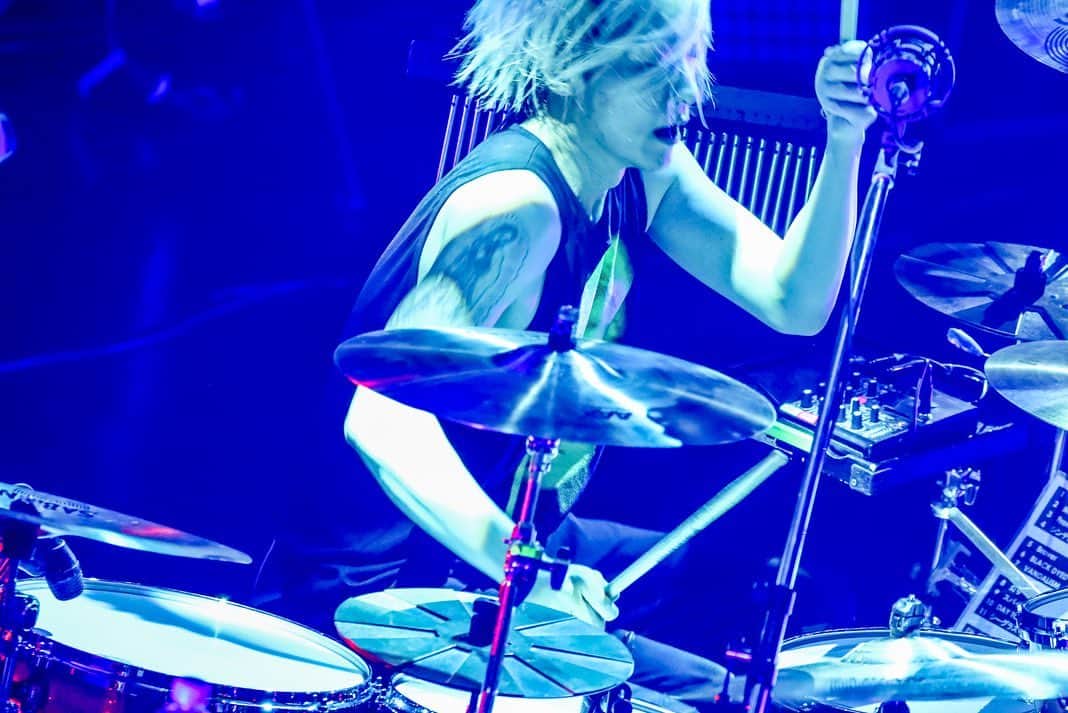 ナカヤマシンペイさんのインスタグラム写真 - (ナカヤマシンペイInstagram)「ROCK AX 2 photo by @vizkage  #drum #drummer #straightener #ストレイテナー」7月9日 13時11分 - shinpei_nakayama