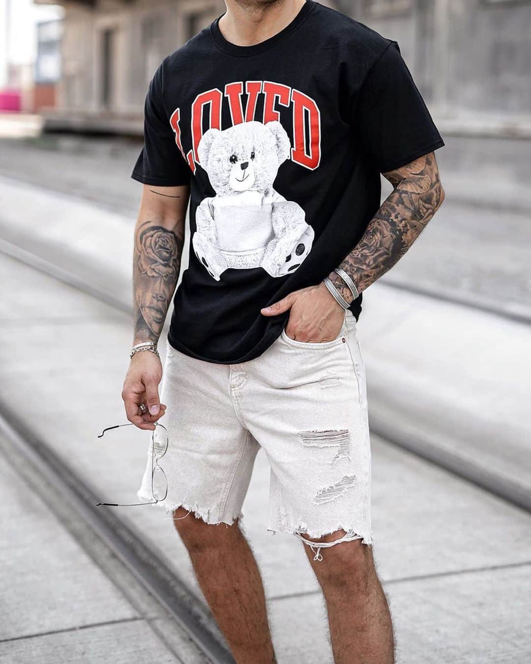 STYLE4GUYSのインスタグラム：「@FashionNovaMEN graphic tees FTW this szn 🔥 Shop your favorite graphic tess with @FashionNovaMEN」