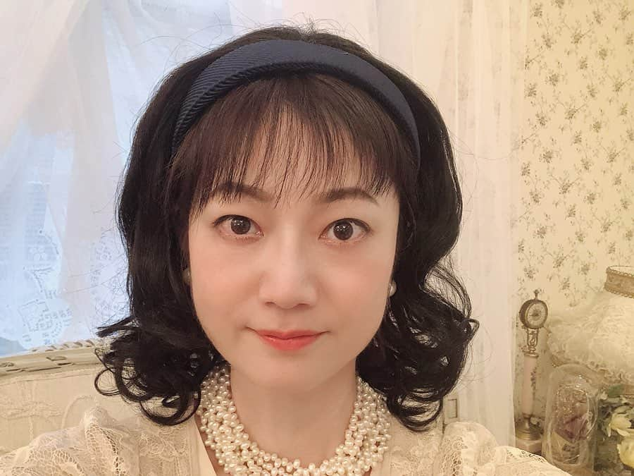 遠山景織子さんのインスタグラム写真 - (遠山景織子Instagram)「『あなたの日本語大丈夫？笑われる日本語』のドラマブロック ☆ テレビ東京『笑われる夜の奥様劇場  うる覚えの嵐』(うる覚え→うろ覚えが正解)ご覧くださりありがとうございました。財閥の令嬢、瑠璃子を演じていて楽しかったです。内容も面白かったですね！日本語の間違いわかりましたでしょうか？とってもためになりました。 #テレビ東京 #バラエティー  #奥さま劇場#メロドラマ  #シュール  #財閥の令嬢 #瑠璃子 #写真 #放送後 #使用人#三枝#西村和彦 さん #遠山景織子」7月9日 13時46分 - kyooko.9.tooyama