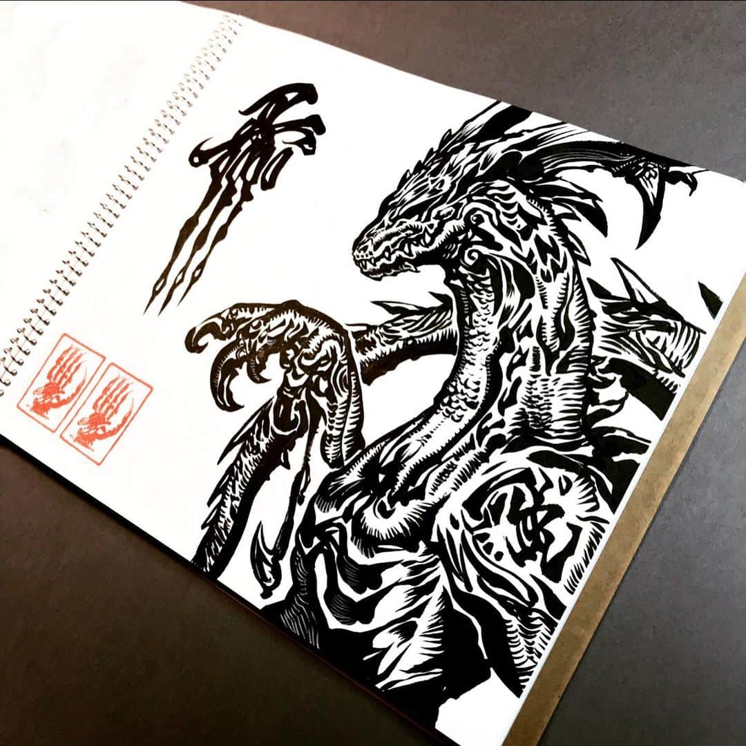 雨宮慶太さんのインスタグラム写真 - (雨宮慶太Instagram)「竜人。  #dragon #monster #dotart  #アート #japan  #Asia  #doddle  #sketch #woman #fairy #creature #pencil #draw  #drawing #instagood #draw #art  #illust  #illustration #keitaamemiya #garo」7月9日 14時36分 - keitaamemiya