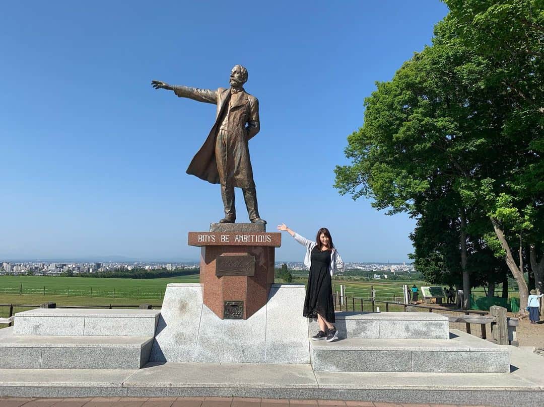 新村あかりのインスタグラム：「北海道の旅 1日目  #北海道 #女子旅  #晴天すぎる」