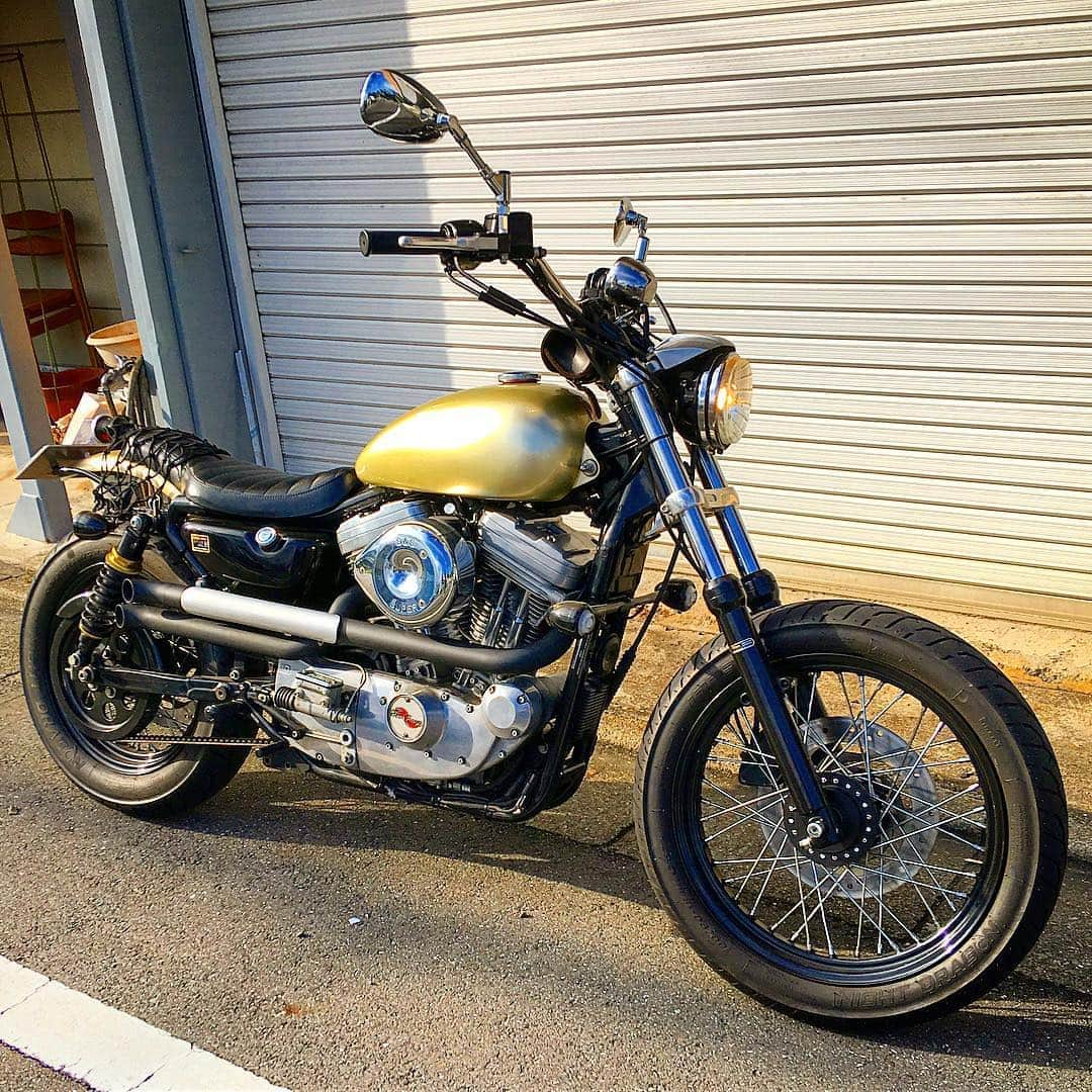 浅野忠信さんのインスタグラム写真 - (浅野忠信Instagram)「マフラー変えました #hidemotorcycle #sportster」7月10日 0時32分 - tadanobu_asano