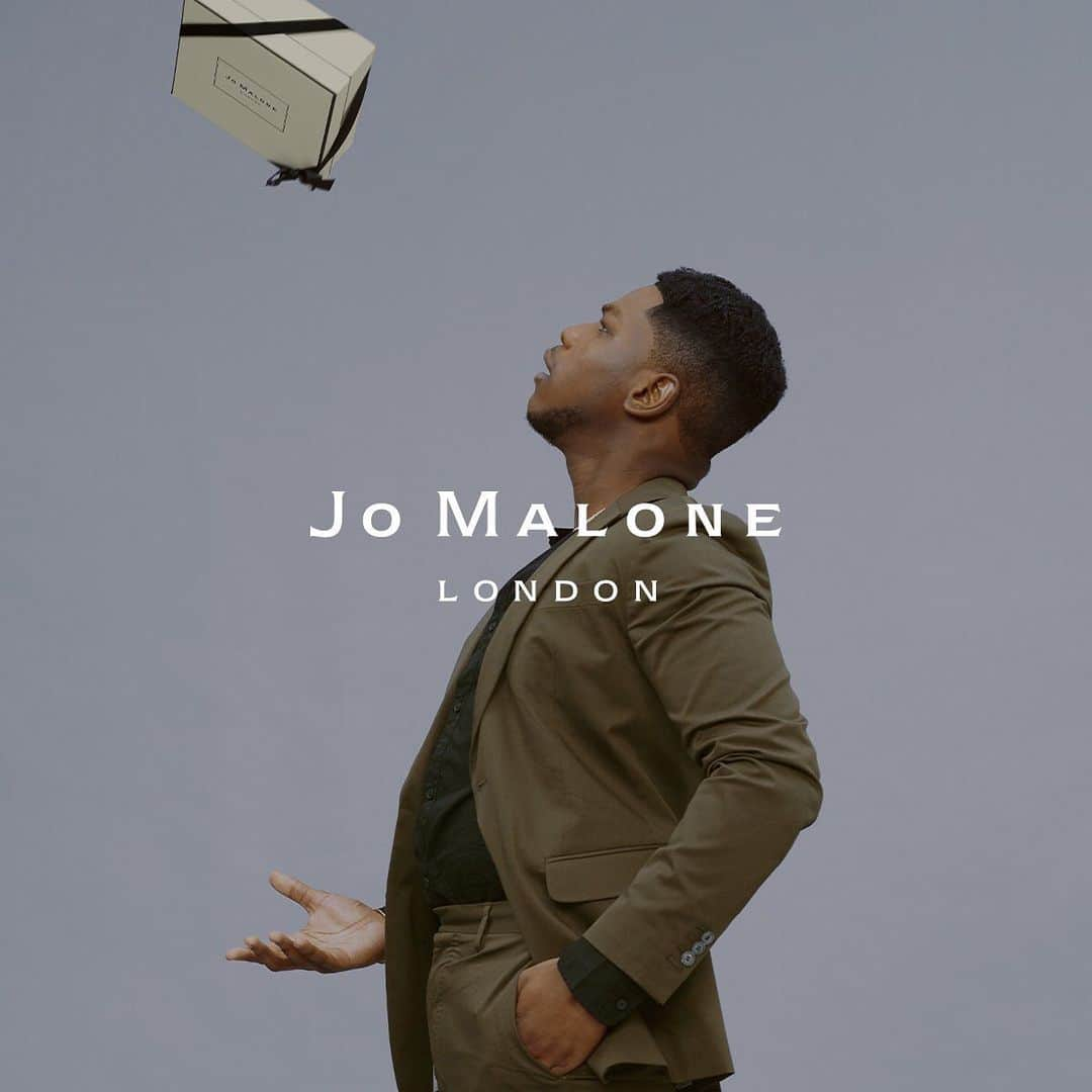 ジョン・ボイエガさんのインスタグラム写真 - (ジョン・ボイエガInstagram)「Great news ! I’ve joined the @jomalonelondon family as the first Jo Malone London Gent. Yes! fragrances to come with a special twist! Stay tuned for this exciting collaboration and keep an eye out ! I’m about to show you what my Jo Malone London is! London boy! 😉  #JoMaloneLondonGent #ScentofAgent」7月10日 0時26分 - johnboyega