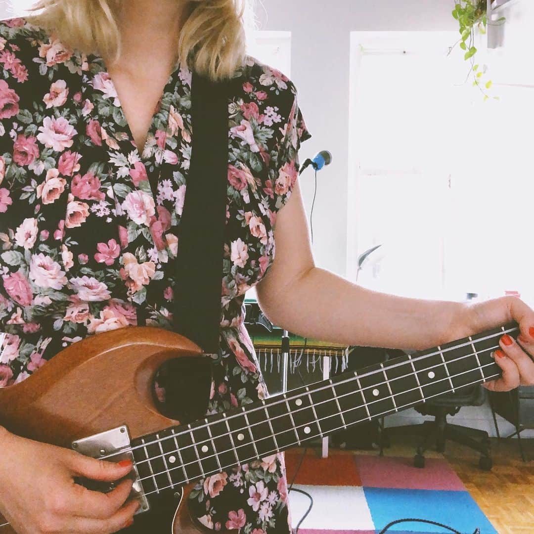 ファイン・フレンジーのインスタグラム：「getting very excited to go on the road - west coast dates are coming up soon!!! Be there or be ⏹ 08.01 // San Diego, CA // Soda Bar 08.02 // Los Angeles, CA // The Moroccan Lounge 08.03 // San Francisco, CA // Café Du Nord 08.05 // Portland, OR // Doug Fir Lounge 08.06 // Vancouver, BC // Fox Cabaret 08.07 // Seattle, WA // Sunset Tavern」