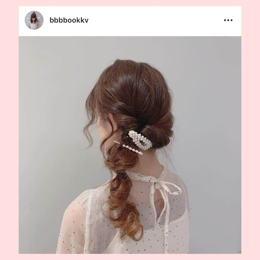 bis_web bis [ビス] さんのインスタグラム写真 - (bis_web bis [ビス] Instagram)「﻿ ﻿ July 9, Tuesday﻿ ﻿ ﻿ 🌷﻿ ﻿ ﻿ 湿気が多い梅雨の時期こそヘアアレンジで解決💕﻿ ﻿ 人気の編みおろしヘアや﻿ くるりんぱアレンジ、三つ編みポニーなど﻿ こなれ感のあるヘアアレンジを参考にしてみて！﻿ ﻿ ﻿ ﻿ ﻿ #ヘアアレンジ #hairarrange #アレンジ #ポニーテールアレンジ #ポニーテール #編み込みアレンジ #編みおろしヘア #編みおろしアレンジ #アレンジ #三つ編み #ヘアピン #ヘア #ヘアスタイル #髪 #くるりんぱ #くるりんぱアレンジ #hair #髪型 #bis_web #instalove #パールピン」7月10日 0時46分 - bis_web