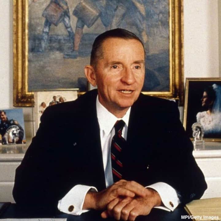 ABC Newsさんのインスタグラム写真 - (ABC NewsInstagram)「Businessman and former presidential candidate Ross Perot has died, a family spokesperson confirm to ABC News. He was 89 years old. The billionaire became a household name due to his role as a third party candidate in the 1992 and 1996 presidential races. #rossperot #politics #business #texas」7月10日 0時57分 - abcnews