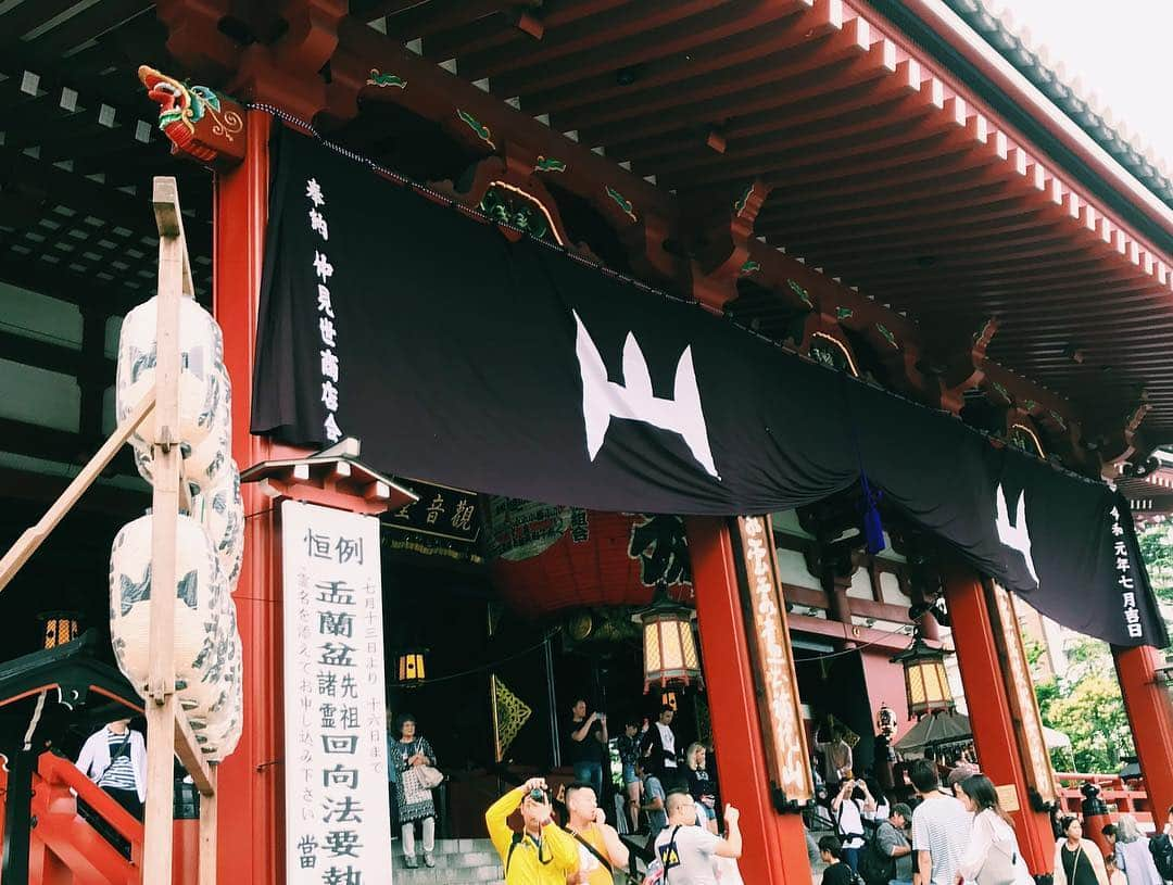 加治まやさんのインスタグラム写真 - (加治まやInstagram)「今年も浅草寺ほおずき市へ❤︎毎年四万六千日プラスされてゆく笑 雷除も買いました🙄  #浅草寺 #浅草 #ほおずき市 #asakusa #tokyo #japan #japaneseculture #江戸 #江戸時代 #plants #festival」7月9日 16時33分 - mayakaji