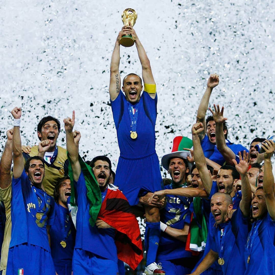 FIFAワールドカップさんのインスタグラム写真 - (FIFAワールドカップInstagram)「#OnThisDay in 2006, #Italy won their fourth FIFA #WorldCup Trophy in dramatic fashion, beating France 5-3 on penalties after the final finished 1-1 after extra time. #Italia #Azzurri」7月9日 16時54分 - fifaworldcup