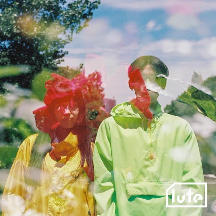 lute / ルーテのインスタグラム：「【Pick Up Artist : 神様クラブ】 2016年結成。陽(Vo/Lyric/Melody/Mix)&周(Track/Arrange)による ニューポップユニット神様クラブ(@kamisamaclub )を紹介！ . 6/21(金)新作EP「((JURA))」をリリース。 . 左にスワイプしてね👆 . . Music by @kamisamaclub  Photo by @daichi__cam . . #lute #lutemedia #music #kamisamaclub」